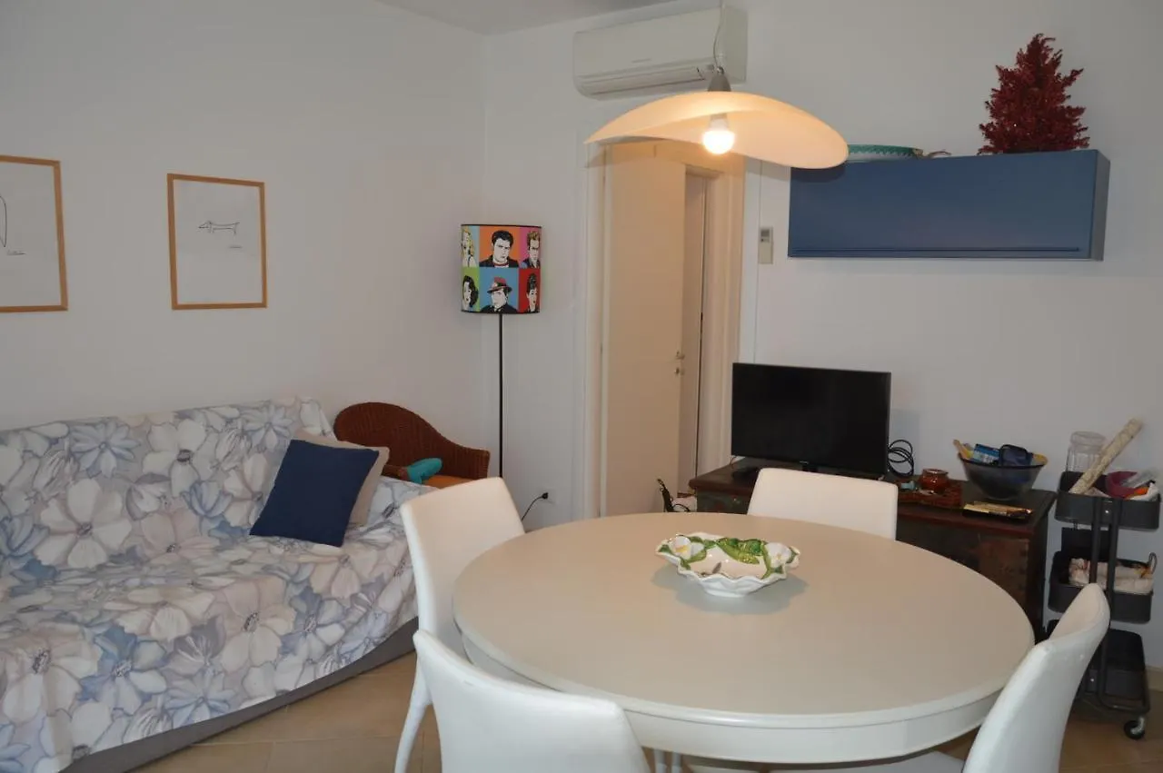 Salice Ottimo Trilocale Con Terrazza Pranzabile Apartment Marina di Castagneto Carducci 0*,