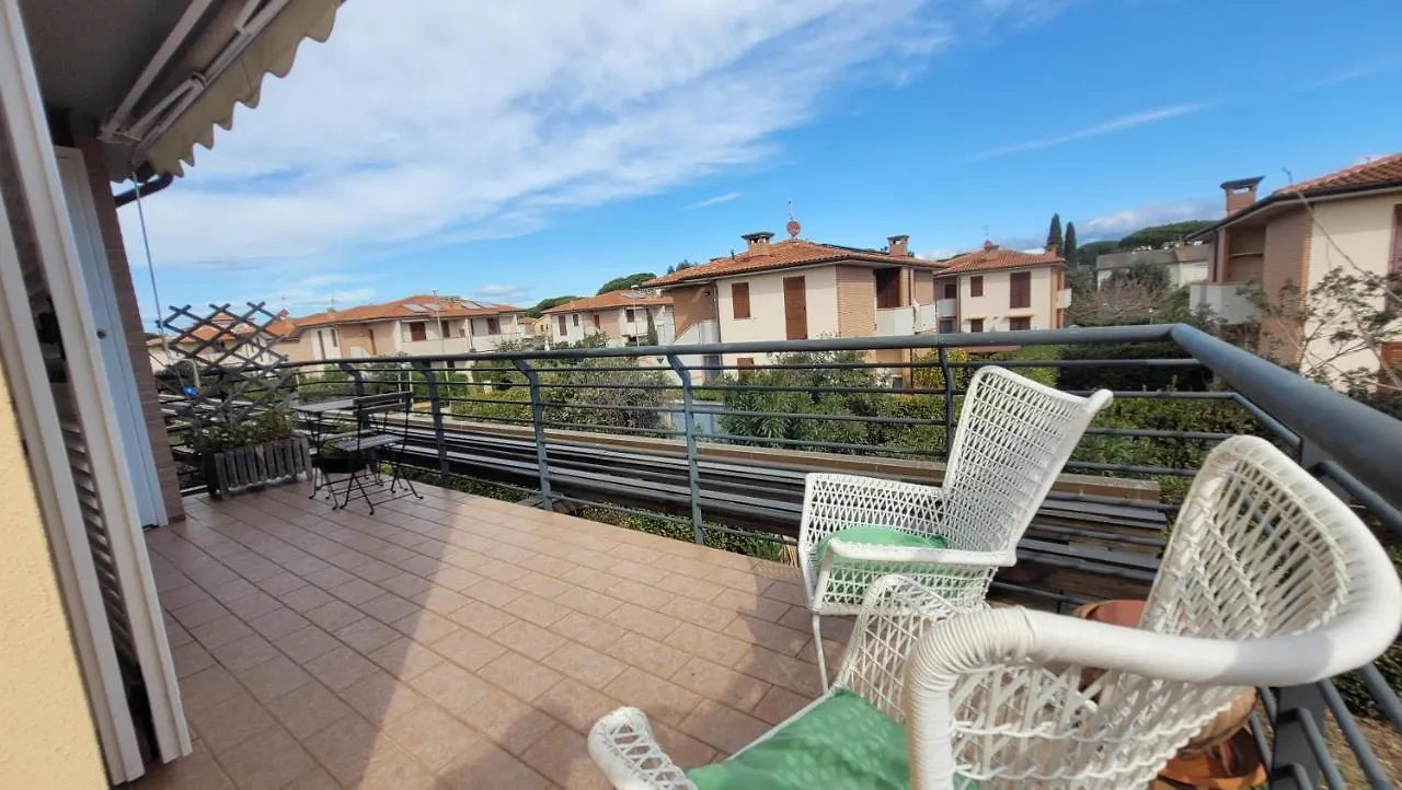 Salice Ottimo Trilocale Con Terrazza Pranzabile Apartment Marina di Castagneto Carducci